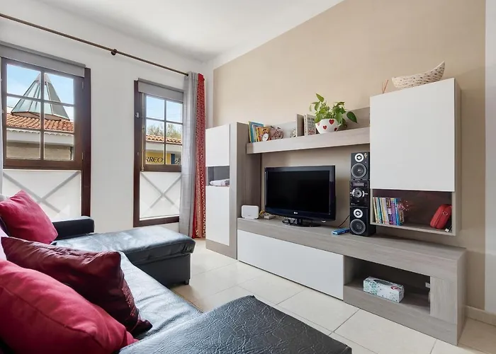 Elena Buenavista Del Norte